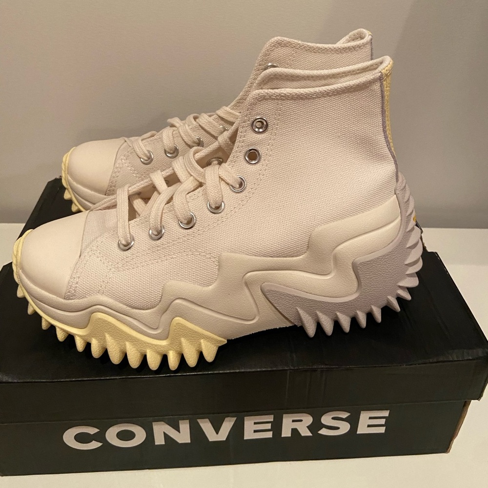 Unisex Converse Run Star Motion Platform Sneakers A00874C Egret Men’s 5.5/ Wmn 7